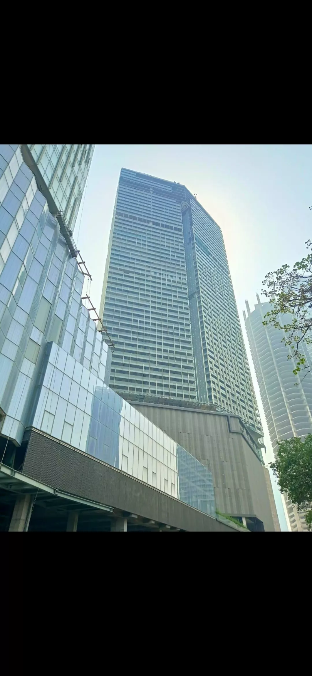 Oberoi Realty facade project